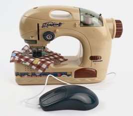 Mini-Sewing-Machine-with-Remote